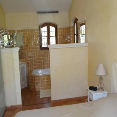 House Tres Belle Provencale Avec Vue Mer Casa de Férias *
